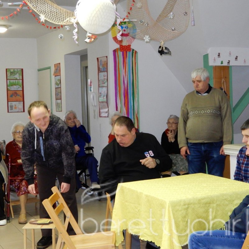 Farsang az idősotthonban 33